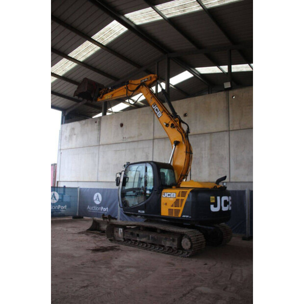 2018 JCB JS131LC-43829592