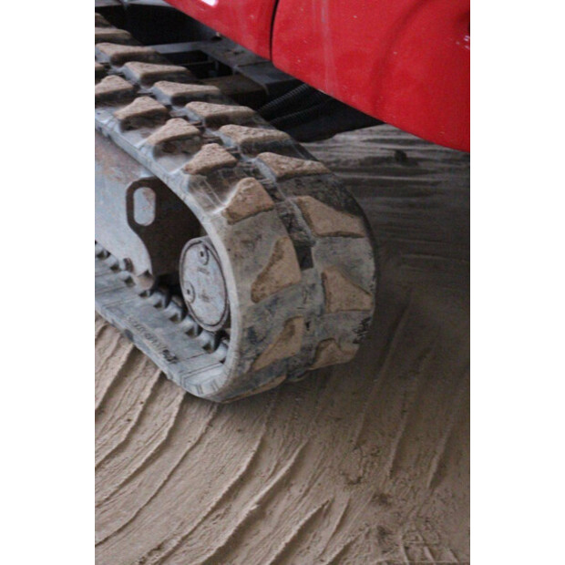 2021 تاكوتشي TB216-43829623