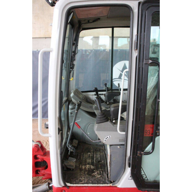 2021 تاكوتشي TB216-43829626