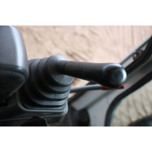 2021 تاكوتشي TB216-43829633