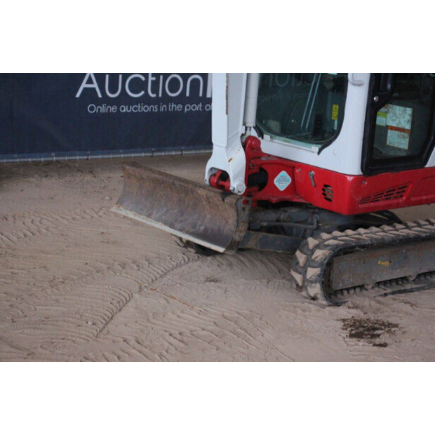 2021 تاكوتشي TB216-43829638