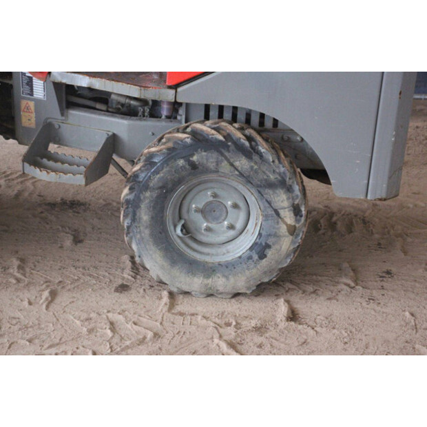 2014 Thwaites Mach201-43829755