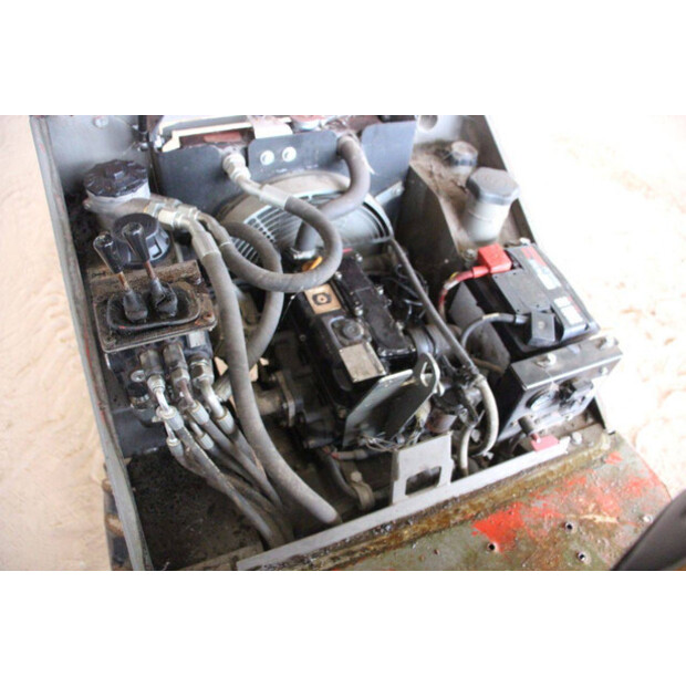 2014 Thwaites Mach201-43829759