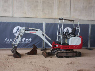 صورة ل حفارات 2018 تاكوتشي TB216