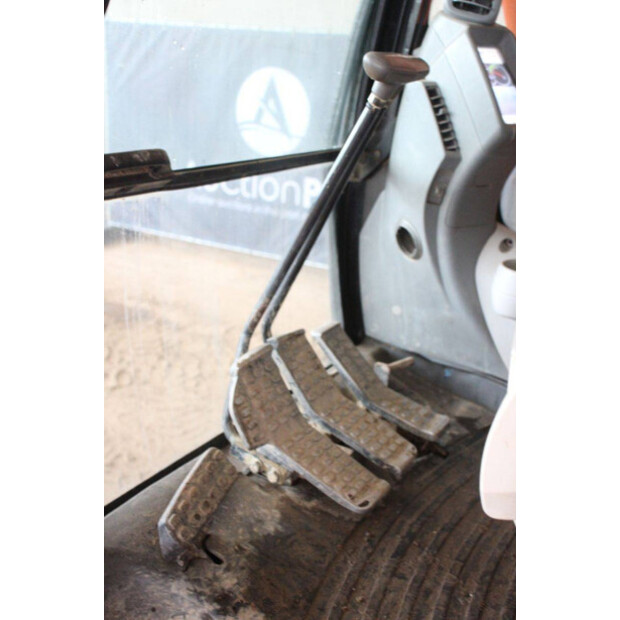 2014 Hitachi ZX135US-5B-43829843