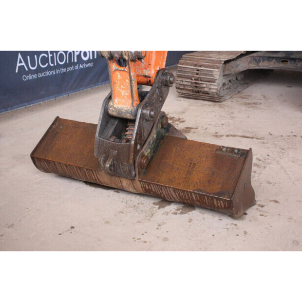 2016 هيتاشى ZX130LCN-5B-43830019