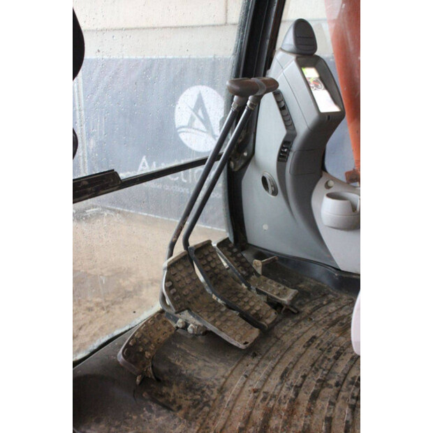 2016 هيتاشى ZX130LCN-5B-43830031