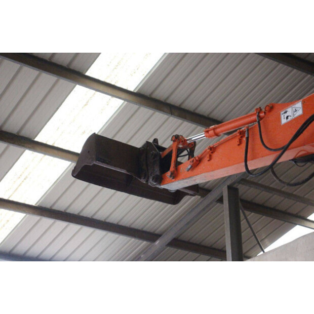 2016 هيتاشى ZX130LCN-5B-43830040