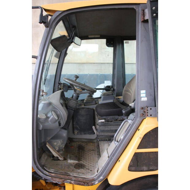 2016 Volvo L25F-43830130