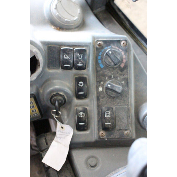 2016 Volvo L25F-43830133