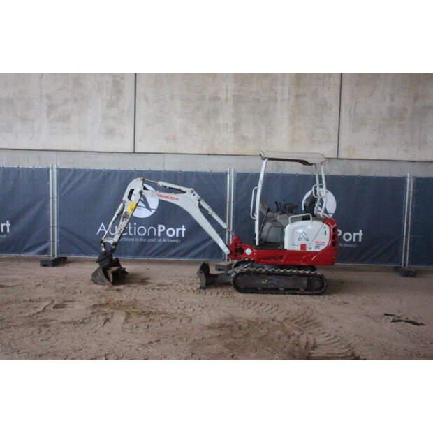 2020 تاكوتشي TB216-43830254