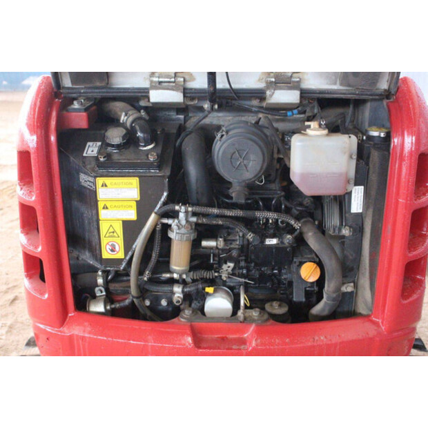 2020 تاكوتشي TB216-43830277