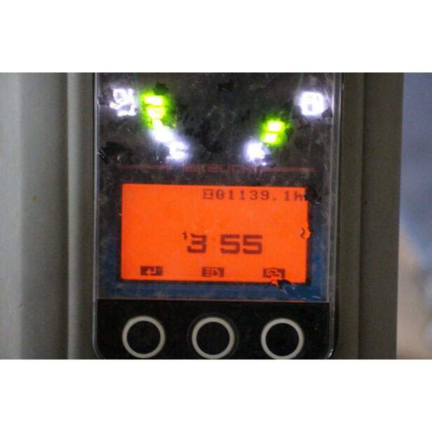 2020 تاكوتشي TB216-43830284