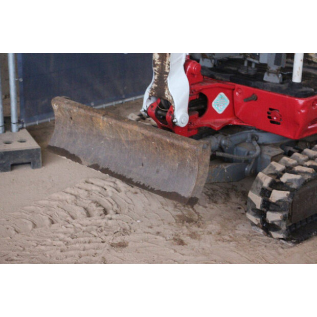 2020 تاكوتشي TB216-43830290