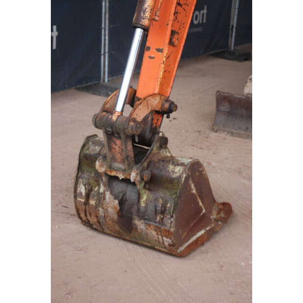 هيتاشى Zaxis 70LC-43830434