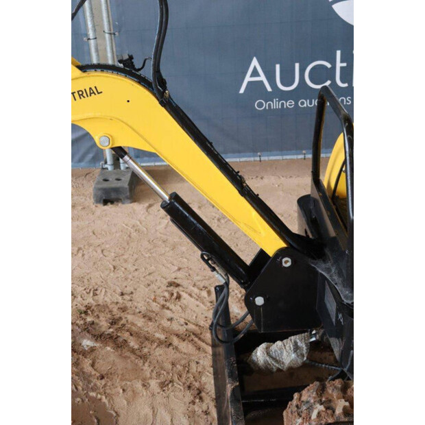 2024 إف إف إندستريال ME18-43831153