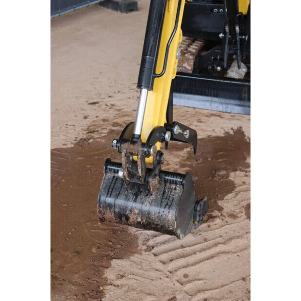 2024 إف إف إندستريال ME18-43831156