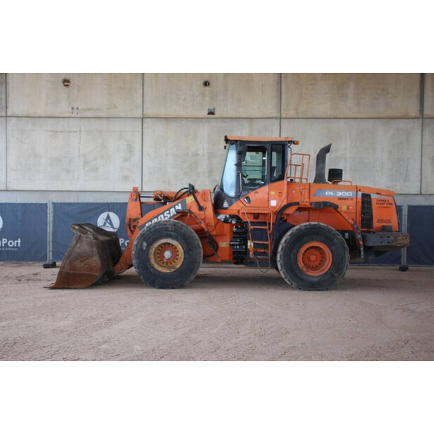 2014 Doosan DL300 Series III-43831299