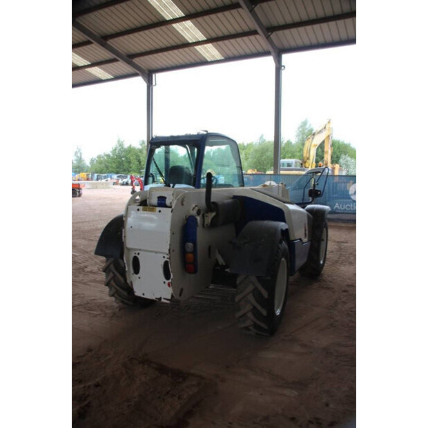 2014 جيه سي بي 531-70-43831600