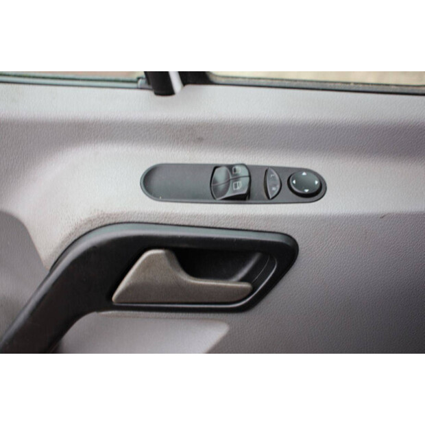 2015 Mercedes-Benz SPRINTER-43831838