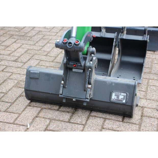 2025 Aameck F10-43832052