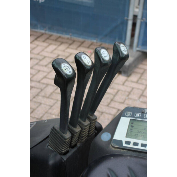 Still RX70-25-43832259