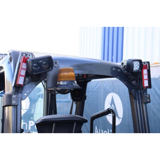 2018 ليندي E16P-02-43833313