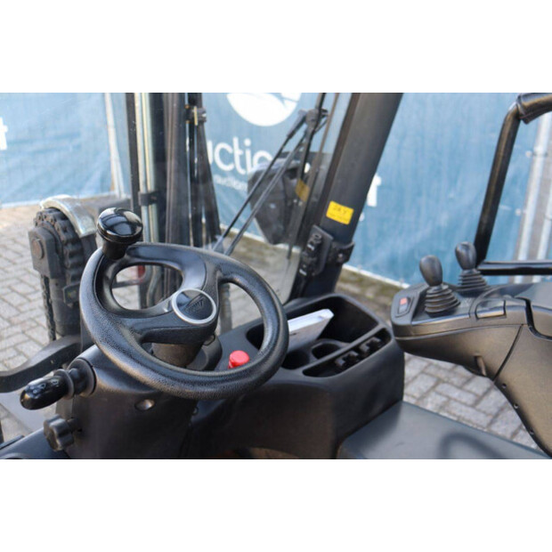 2018 ليندي E16P-02-43833318