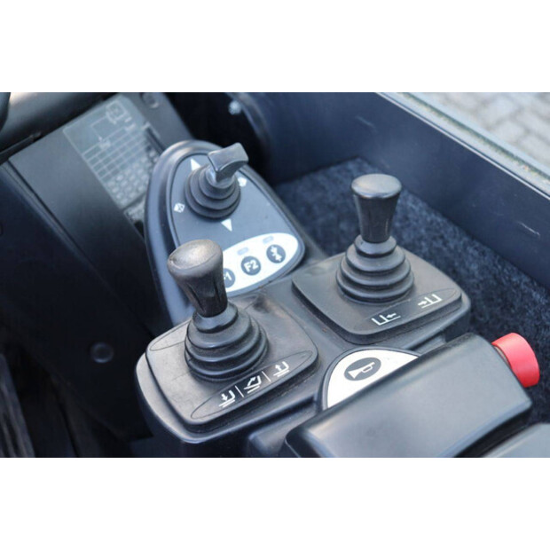 2013 Still RX70-35H-43833359