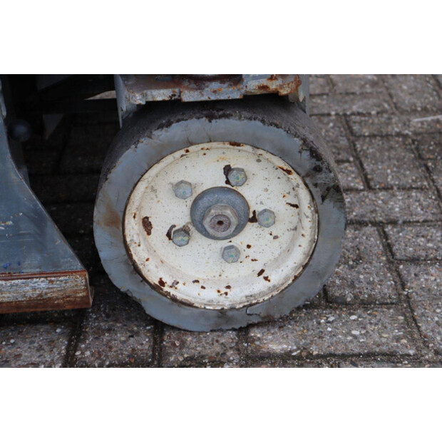 2014 SkyJack SJ 3219-43833547