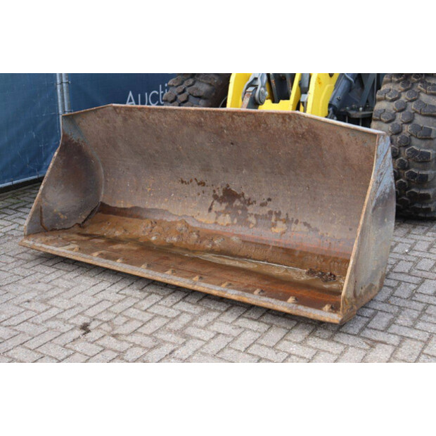 2019 كرامر 355-43833589