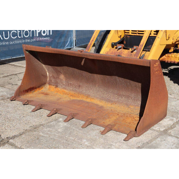 1995 Komatsu WB97R-43833749