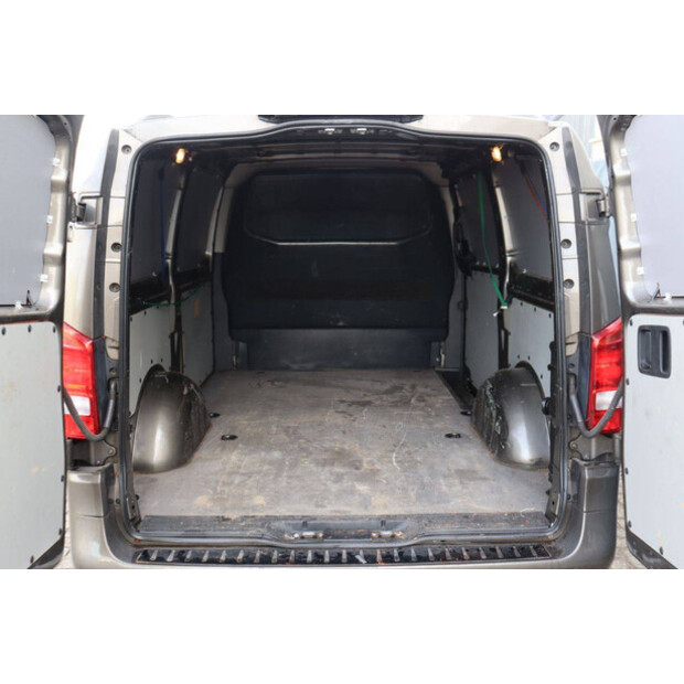 2017 مرسيدس بنز Vito-43833833