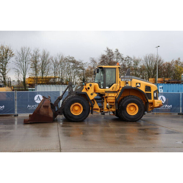 2016 فولفو L150H-43833921