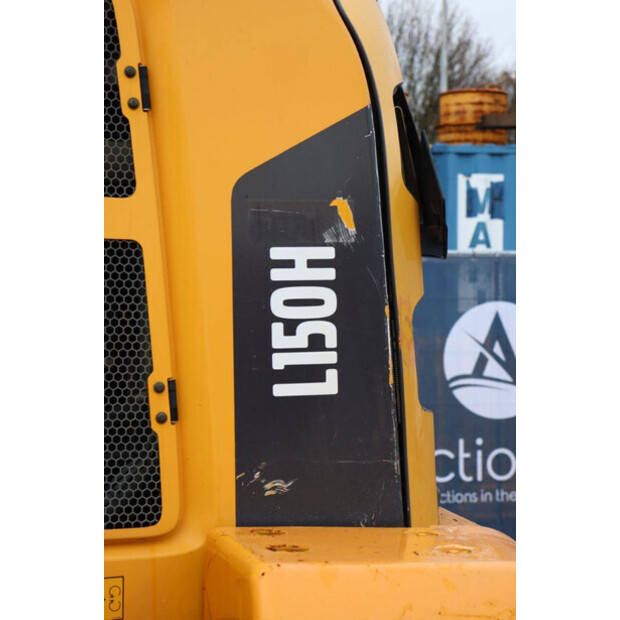 2016 فولفو L150H-43833936