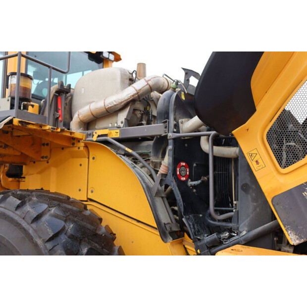 2016 فولفو L150H-43833952