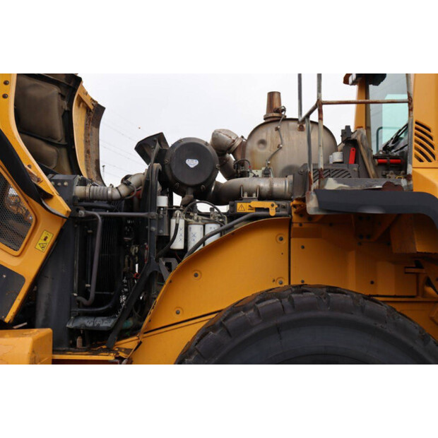 2016 فولفو L150H-43833953