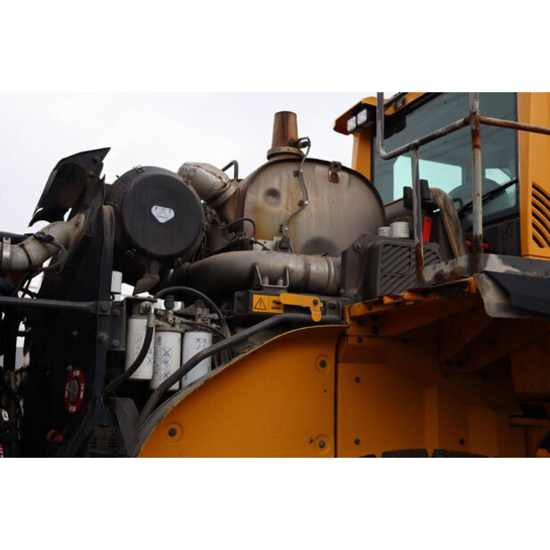 2016 فولفو L150H-43833955