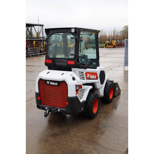 2021 BOBCAT L28-43833989