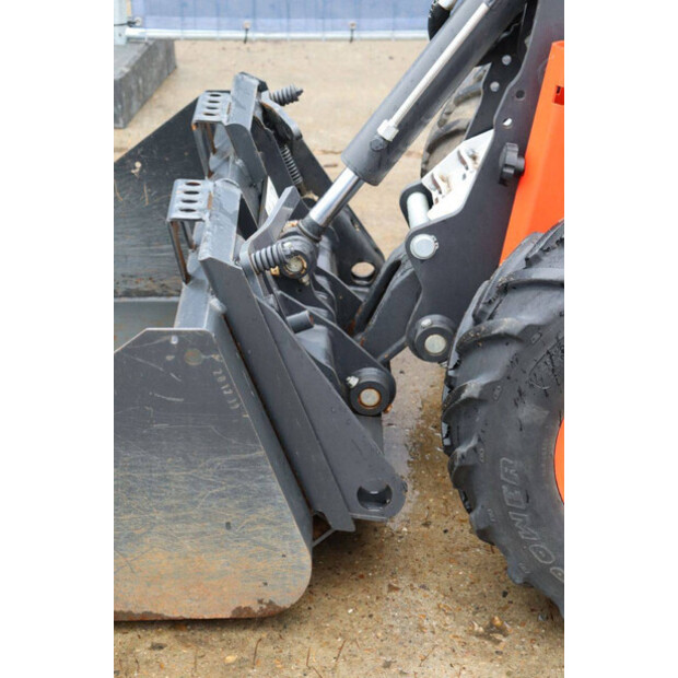 2021 BOBCAT L28-43833995