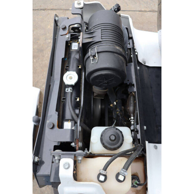 2021 BOBCAT L28-43834010