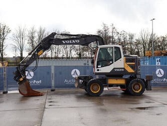 صورة ل حفارات بعجلات 2018 فولفو EWR150E