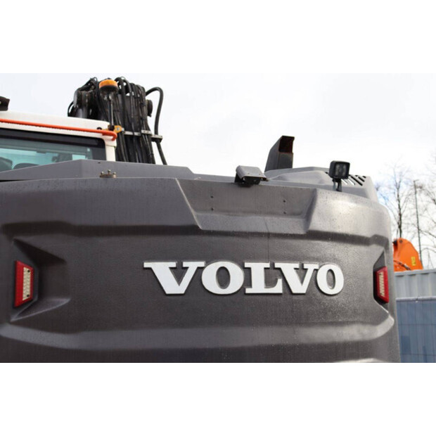 2018 Volvo EWR150E-43834167
