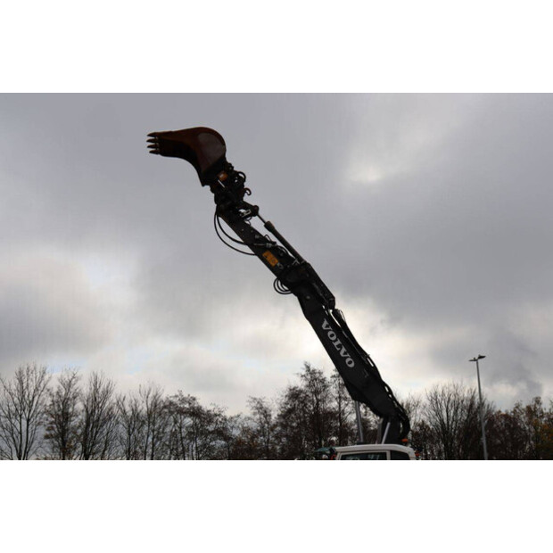 2018 Volvo EWR150E-43834209