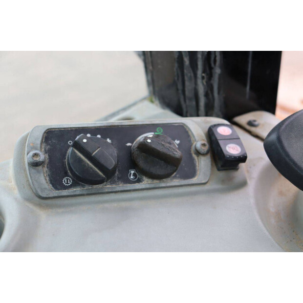 2017 Caterpillar D6N LGP-43834263