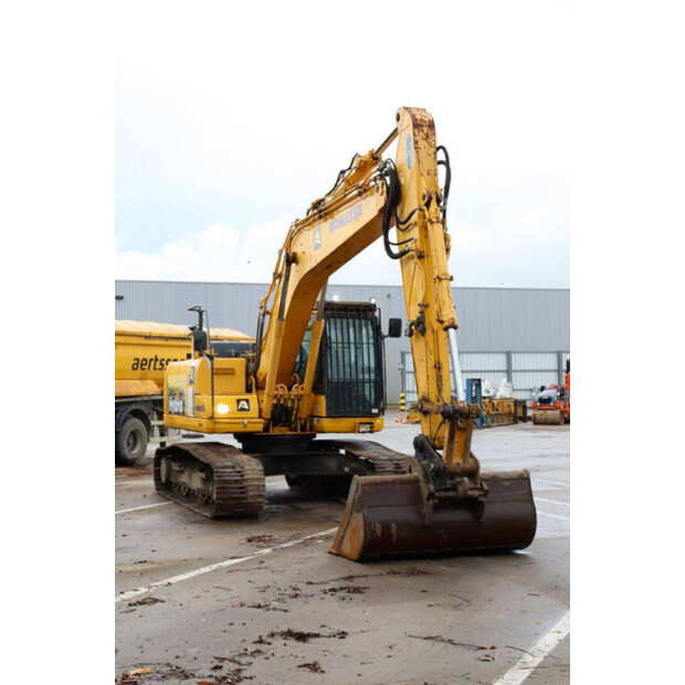 2016 Komatsu HB215LC-3-43834382