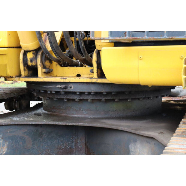 2016 Komatsu HB215LC-3-43834391