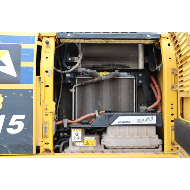 2016 Komatsu HB215LC-3-43834406