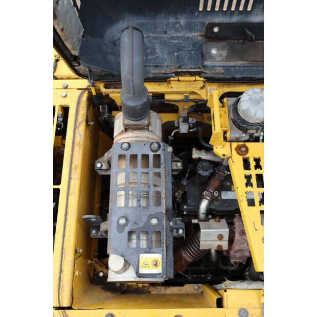 2016 Komatsu HB215LC-3-43834434