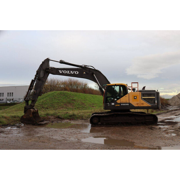 2017 فولفو EC300EL-43834438